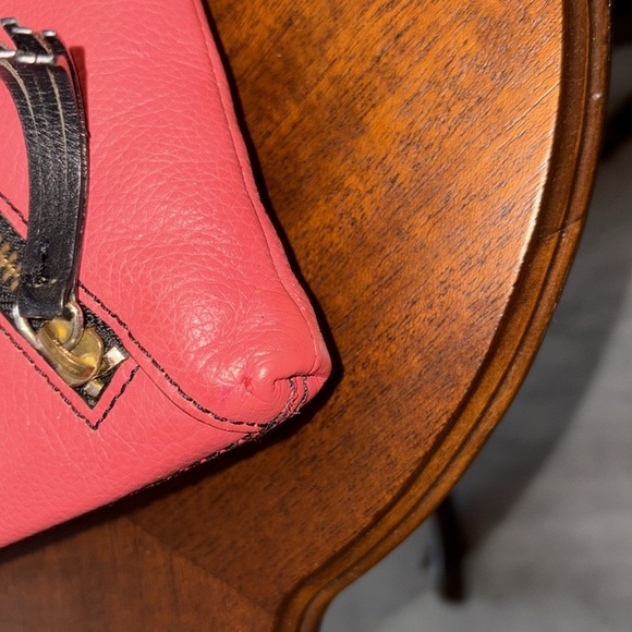 Halogen  Crossbody bag  envelope style pebbled leather  dark, coral, black trim - Picture 13 of 17